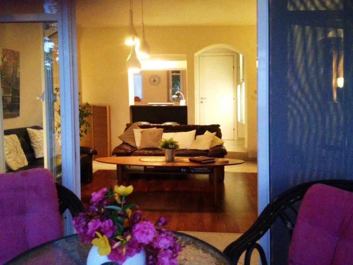Lovely Apartm.Near Airport Kardiá Exterior foto